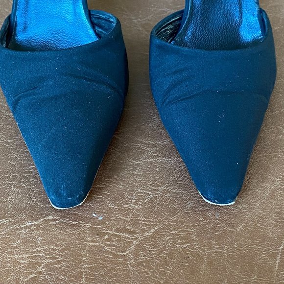 La Botterie Monte Carlo Black Pointed Toe Sling Back - Picture 8 of 15